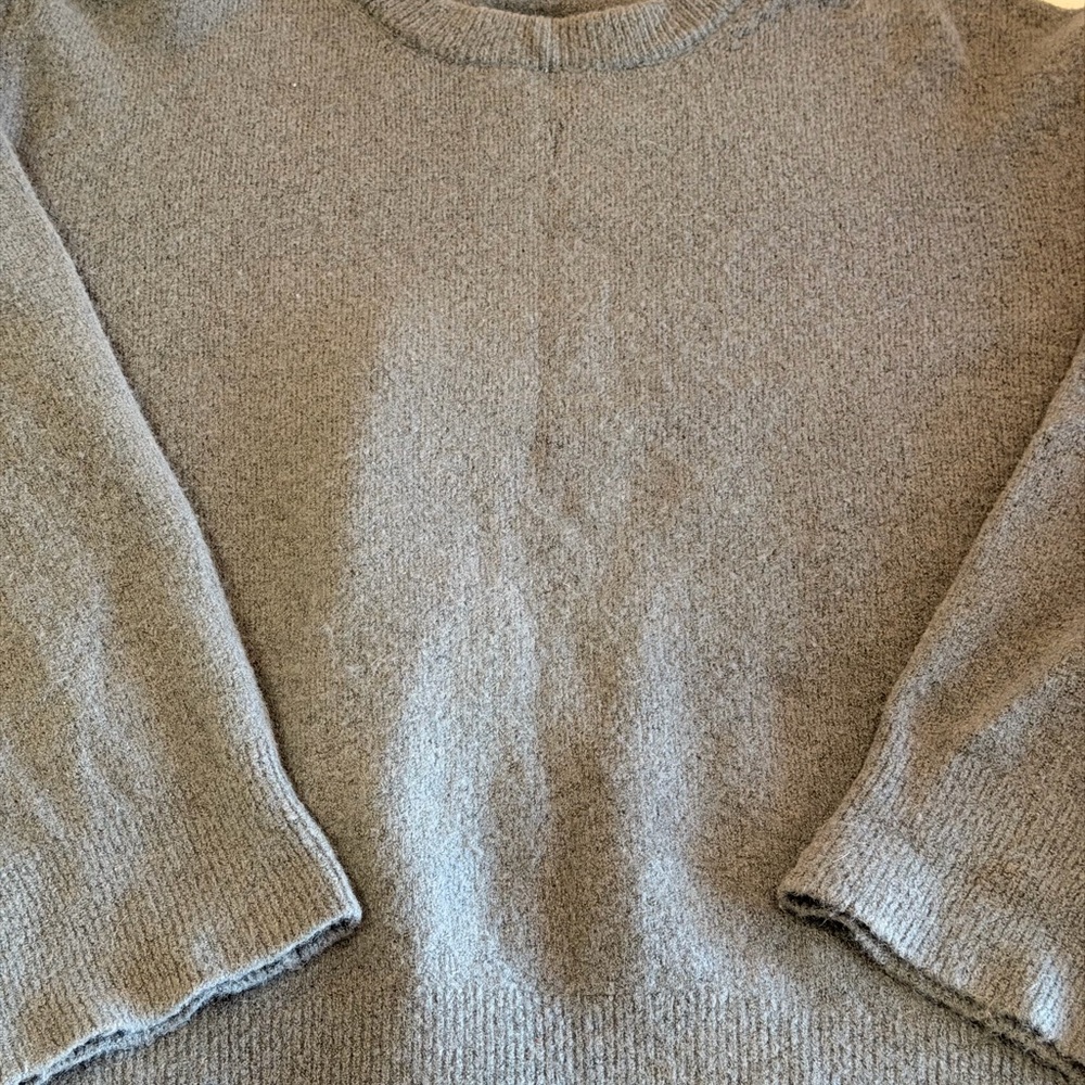 Zara woman’s  oversized charcoal Gray Crewneck Sweater wool blend XL